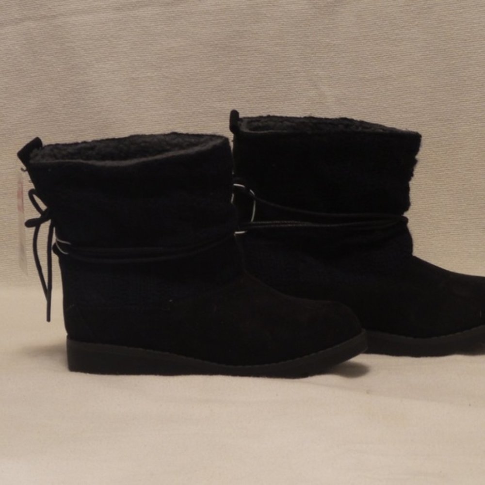 NWT Stevies  Black Sledding Little Girls Ankle Boots Size 2